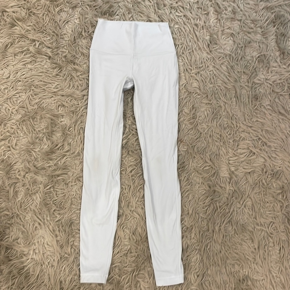 Lululemon align leggings 28 inch worn twice, no flaws, perfect condition!